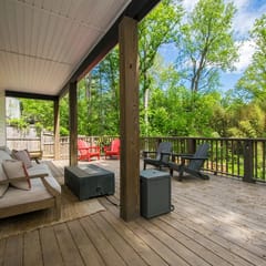 White Pine Treehouse