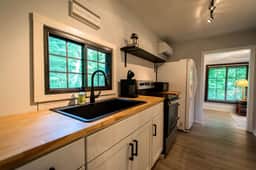 Huckleberry Inn