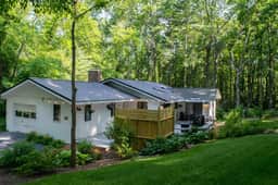 Holly Hill Hideaway