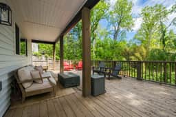 White Pine Treehouse  - Image 2