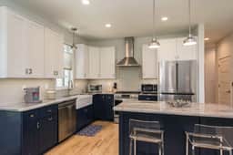Saluda Row - Image 4