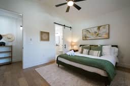 Ecusta Hideaway - Image 2